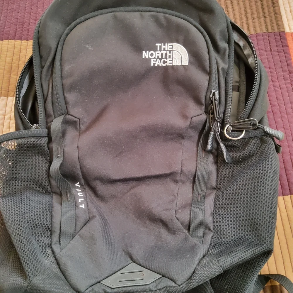The North Face Vault Black Backpack